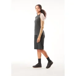 Picture Vellir 22.7 Inch Long Stretch Short Dames - Zwart