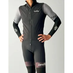 veloToze Core Shield Vest - Black